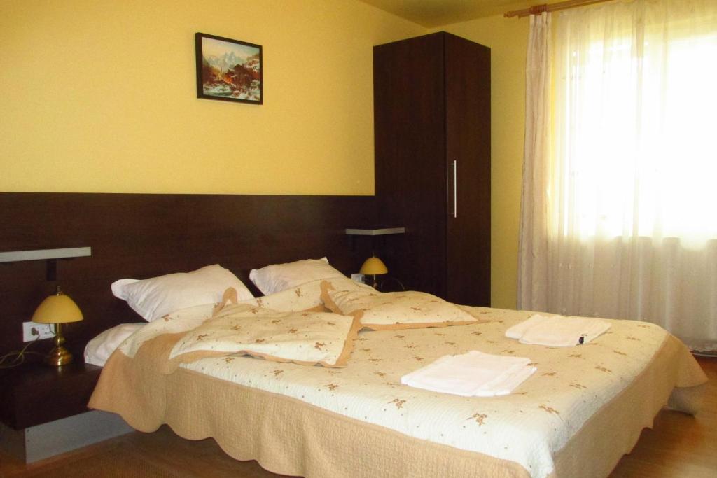 Hotel Casa Enescu Bran  Pokój zdjęcie